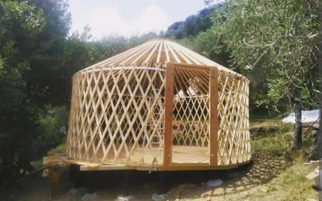 Una Yurta Fra Gli Ulivi E Il Mare Rapallo